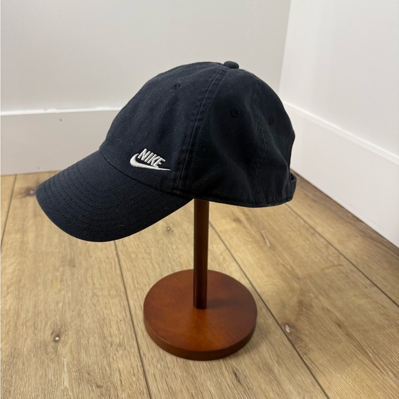 Nike Accessories - Nike Women’s Baseball Black Cap Adjustable